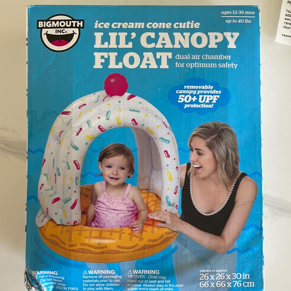 Lil’ Canopy Float. Floating cupcake